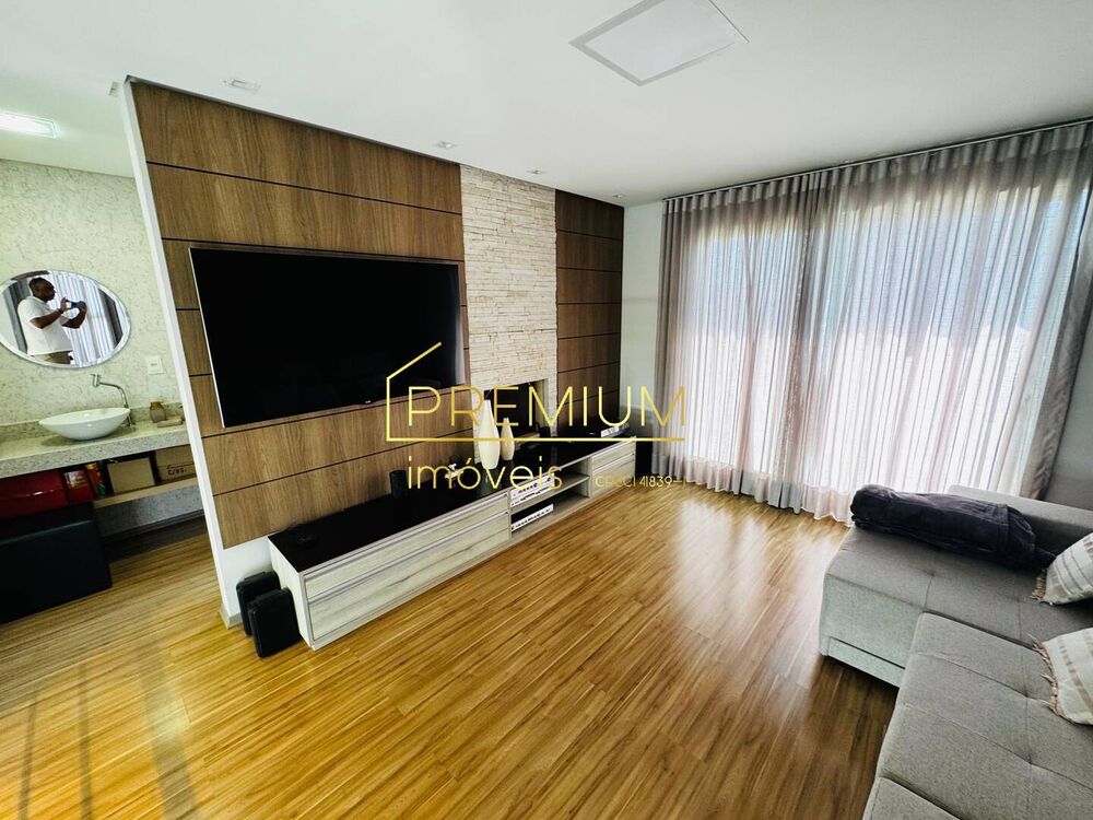 Casa à venda com 3 quartos, 260m² - Foto 1
