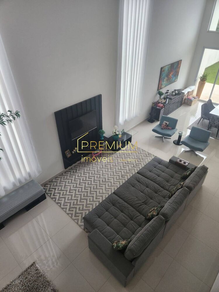 Casa, 4 quartos, 326 m² - Foto 1