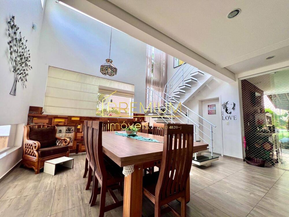 Casa, 3 quartos, 272 m² - Foto 4