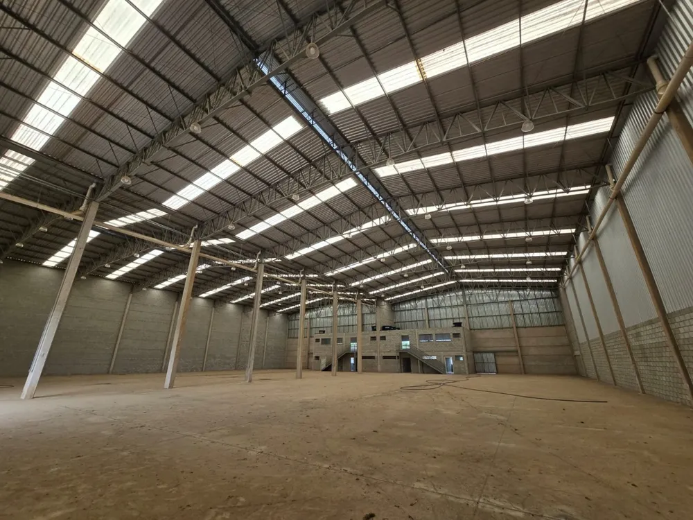 Depósito-Galpão, 2500 m² - Foto 1