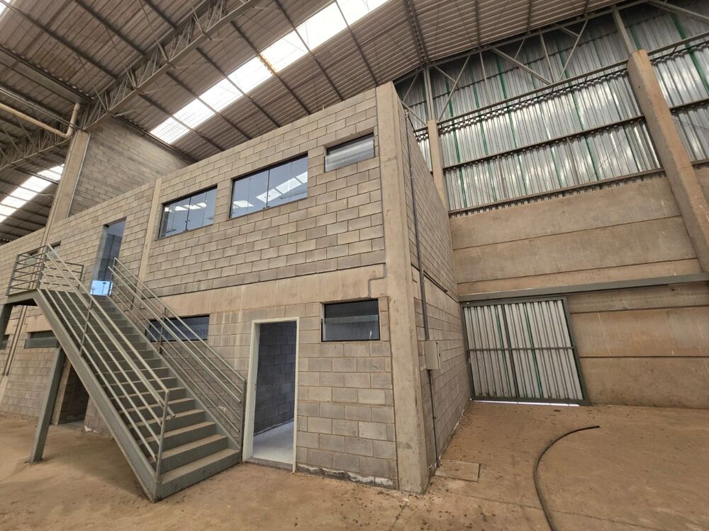 Depósito-Galpão, 2500 m² - Foto 2