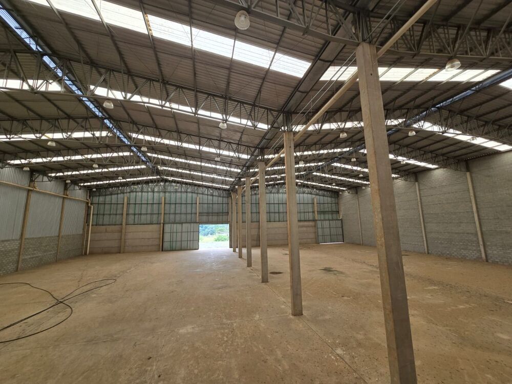 Depósito-Galpão, 2500 m² - Foto 1