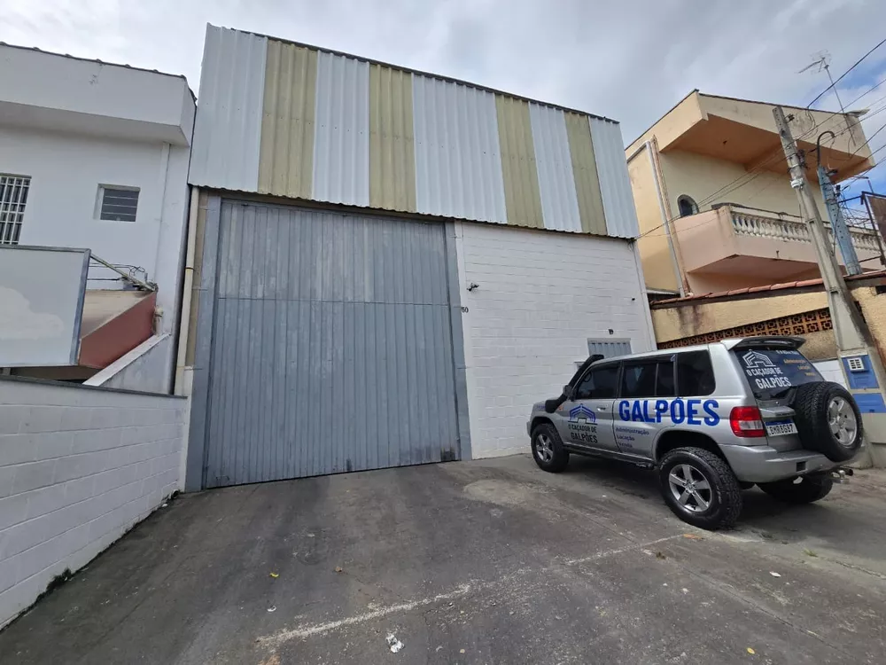 Depósito-Galpão-Armazém à venda, 120m² - Foto 1