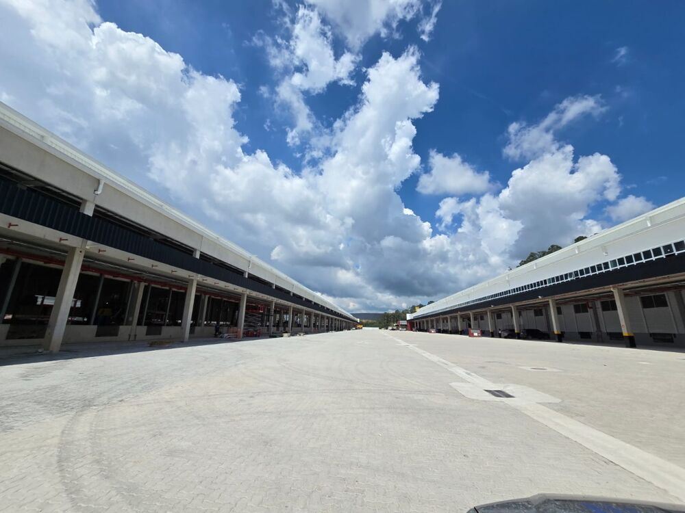 Depósito-Galpão-Armazém para alugar, 1075m² - Foto 2