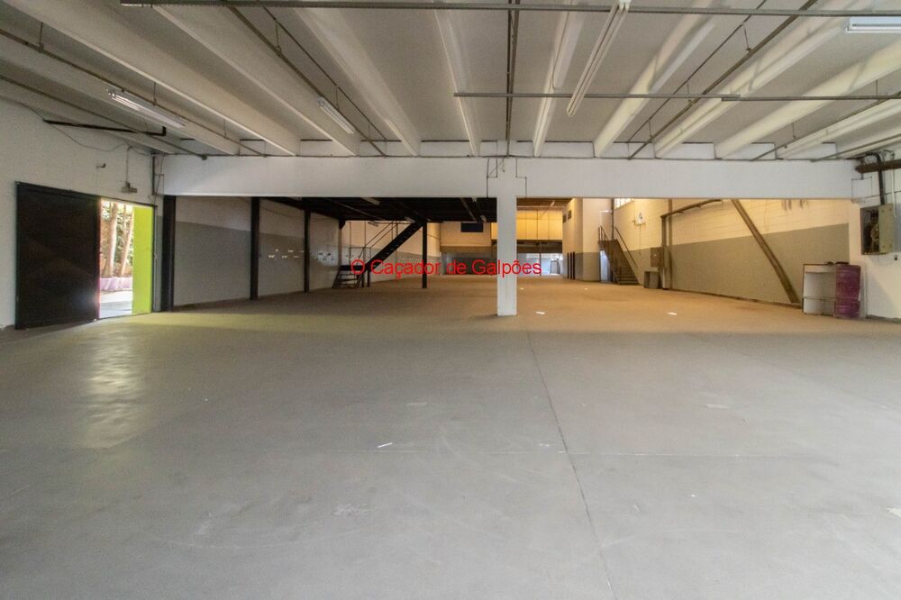 Depósito-Galpão, 1600 m² - Foto 2
