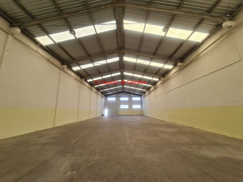 Depósito-Galpão-Armazém para alugar, 1350m² - Foto 3
