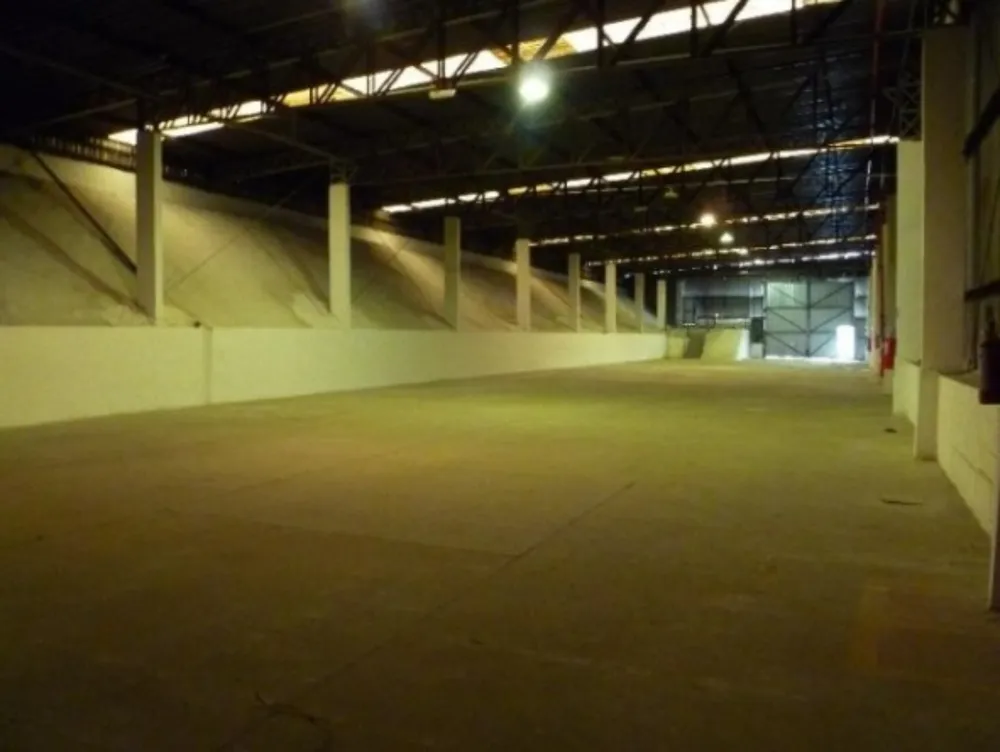 Depósito-Galpão, 1085 m² - Foto 1