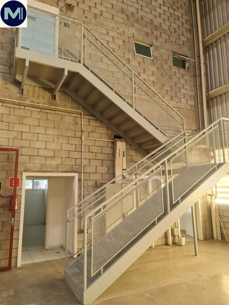 Depósito-Galpão-Armazém para alugar, 2369m² - Foto 2