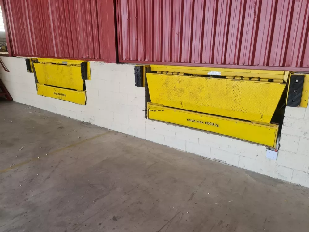 Depósito-Galpão, 1830 m² - Foto 1