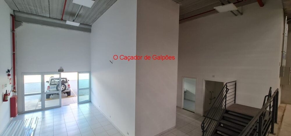 Depósito-Galpão-Armazém para alugar, 1766m² - Foto 2