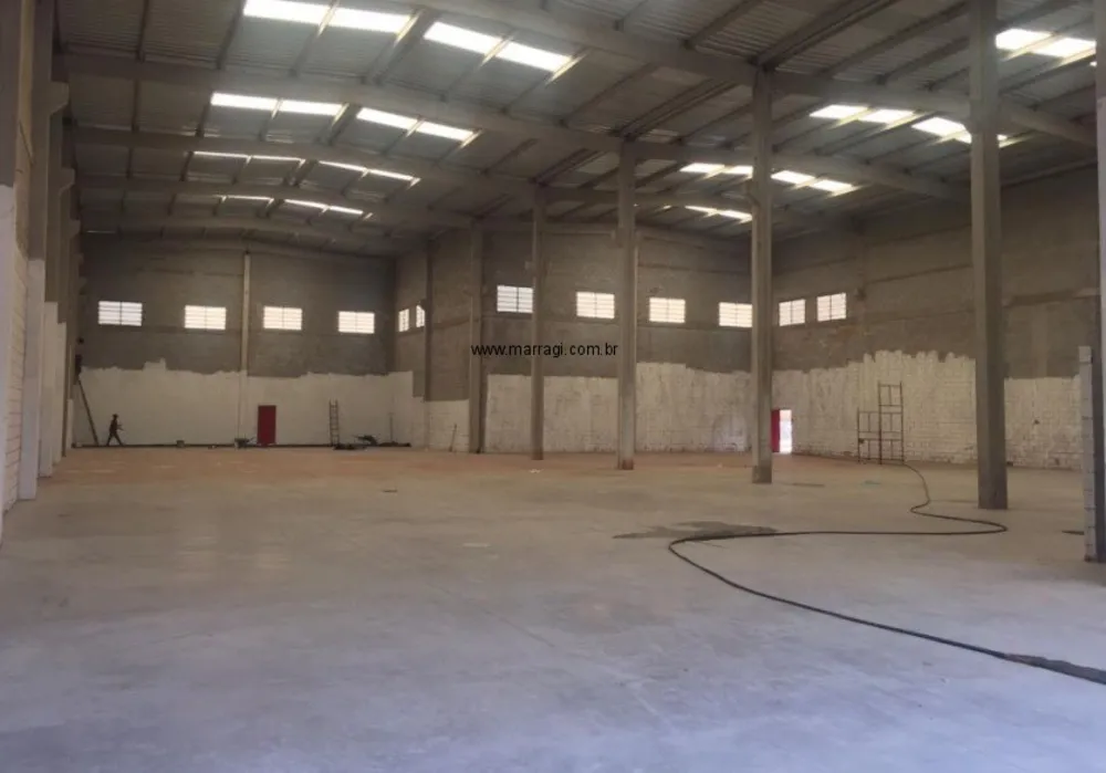 Depósito-Galpão, 1600 m² - Foto 1