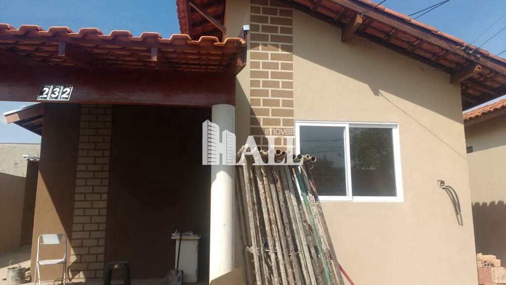 Casa à venda com 4 quartos, 90m² - Foto 3