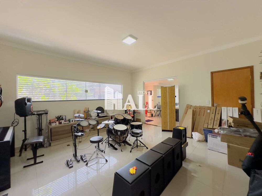 Casa, 1 quarto, 248 m² - Foto 3