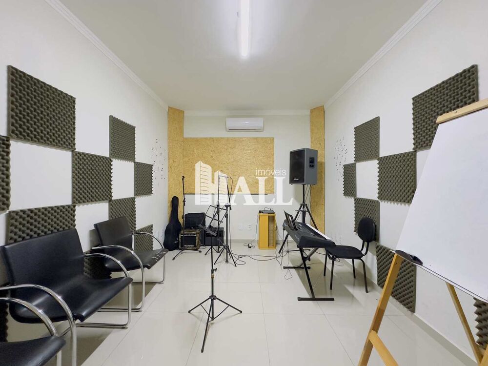 Casa, 1 quarto, 248 m² - Foto 2