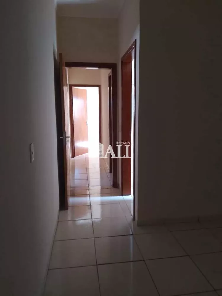 Casa à venda com 3 quartos, 154m² - Foto 3