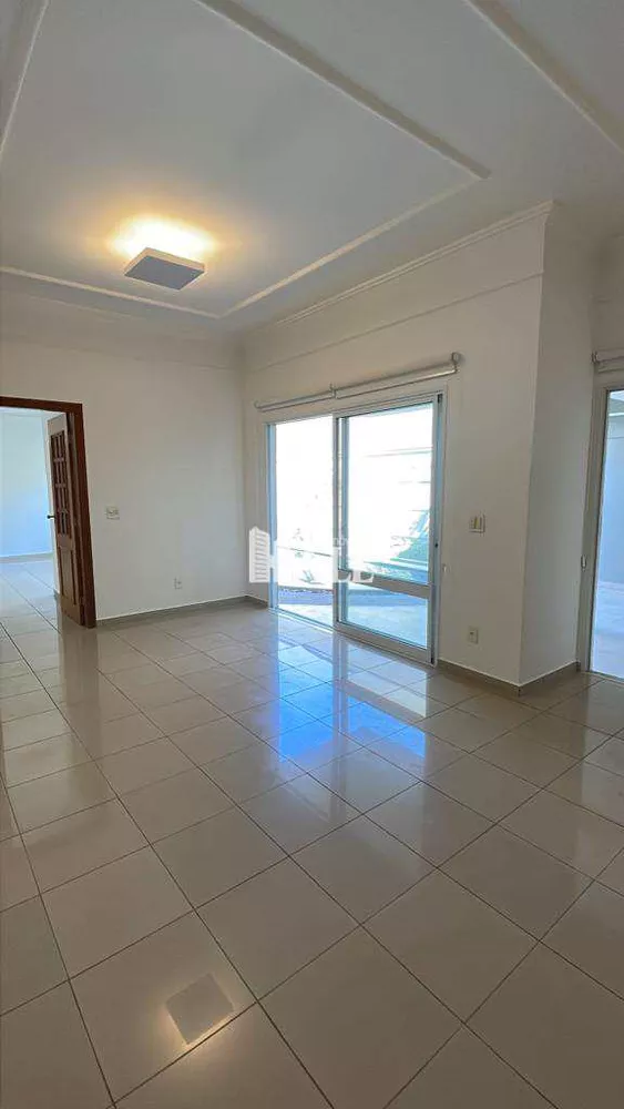 Casa de Condomínio à venda com 3 quartos, 238m² - Foto 4