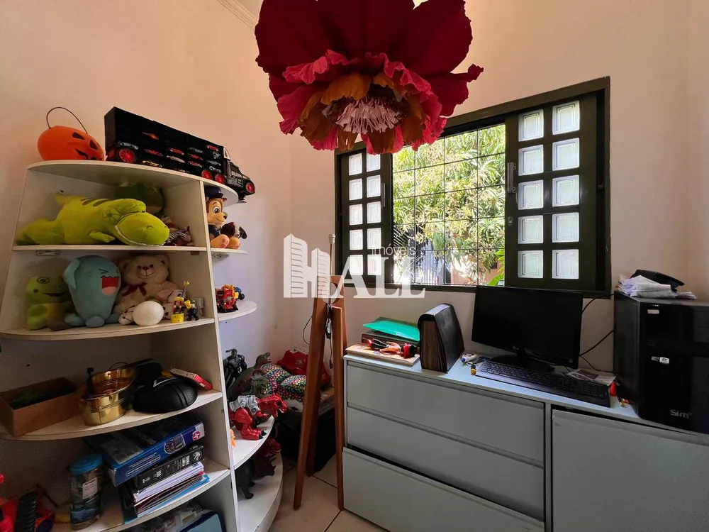 Casa, 4 quartos, 235 m² - Foto 3