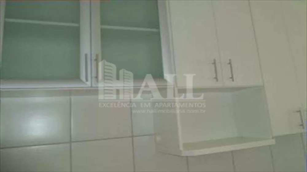 Apartamento à venda com 2 quartos, 60m² - Foto 3