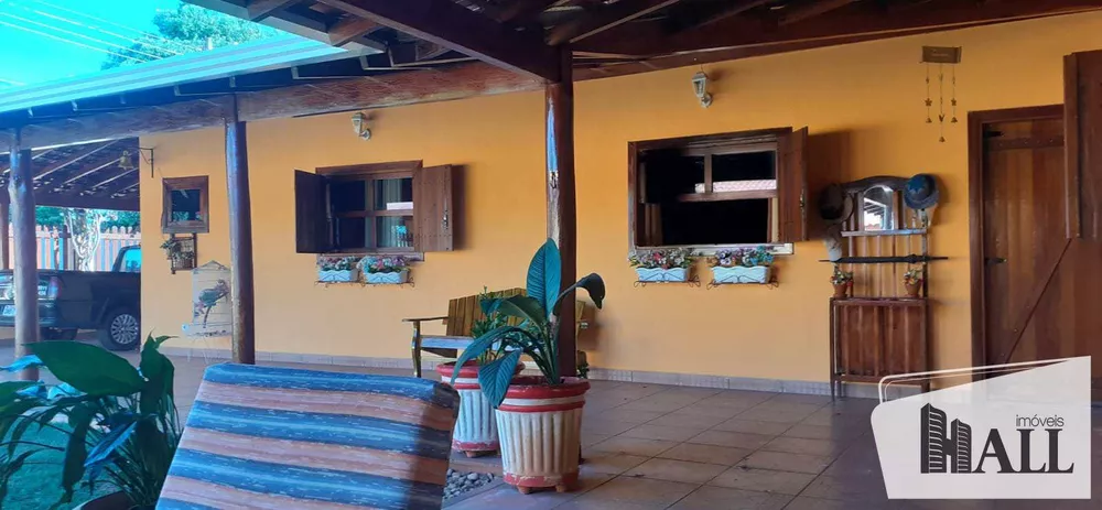 Fazenda à venda com 3 quartos, 400m² - Foto 2