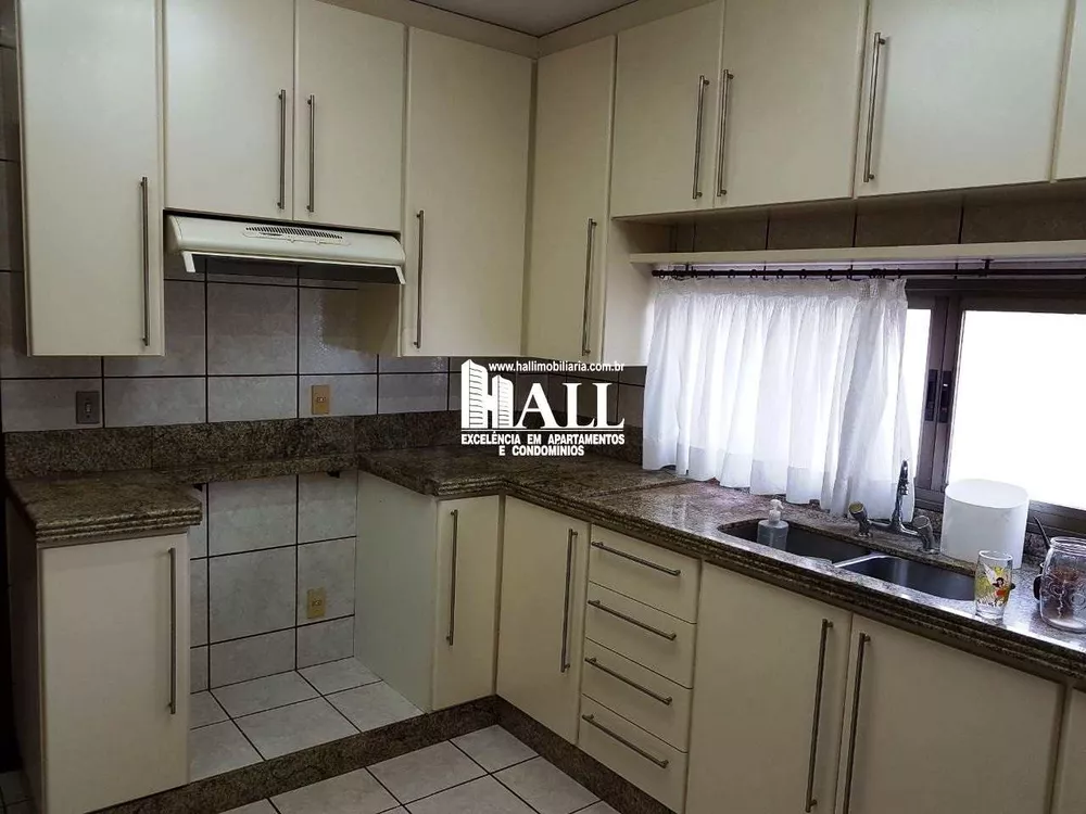 Apartamento à venda com 5 quartos, 205m² - Foto 4