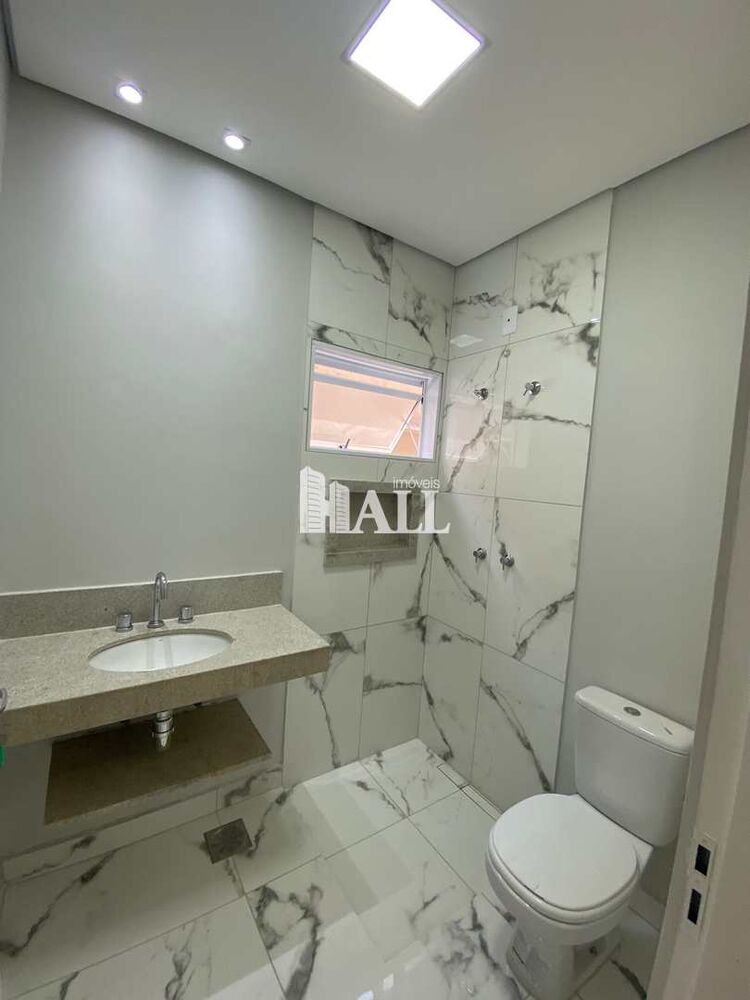 Casa à venda com 2 quartos, 80m² - Foto 2