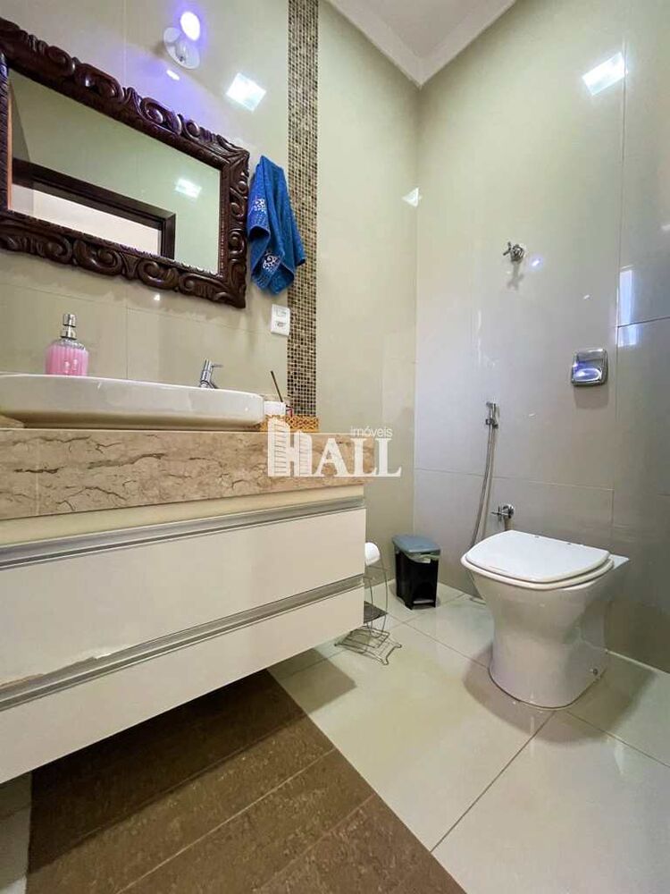 Casa de Condomínio à venda com 4 quartos, 350m² - Foto 2