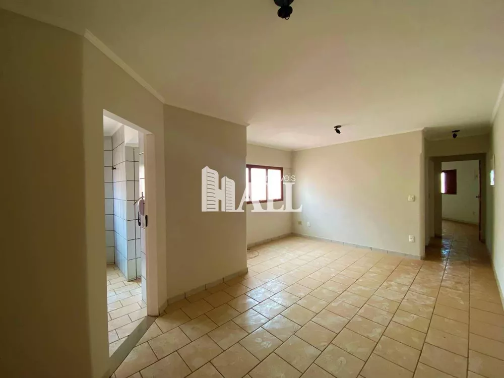 Apartamento à venda com 2 quartos, 69m² - Foto 2