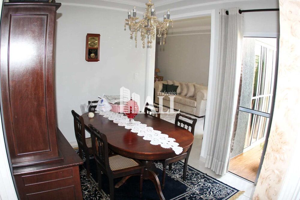 Casa à venda com 3 quartos, 170m² - Foto 3