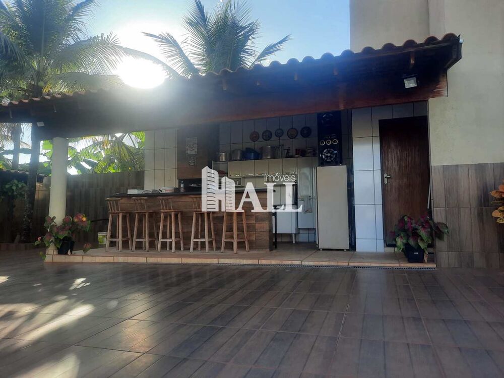 Chácara à venda com 3 quartos, 1250m² - Foto 1
