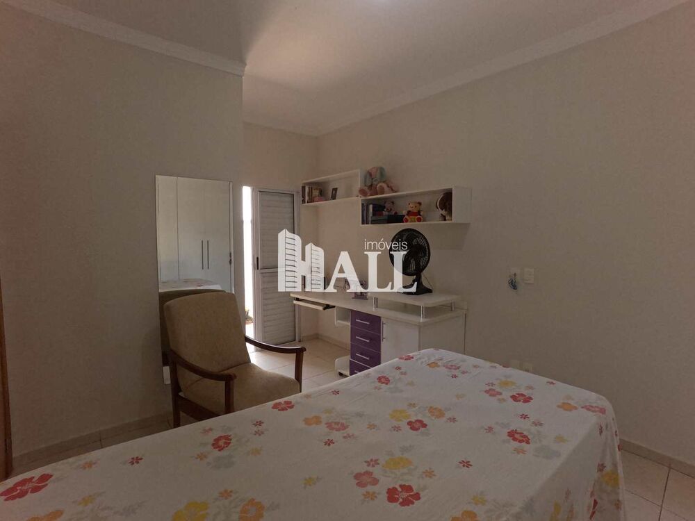 Casa à venda com 3 quartos, 360m² - Foto 4