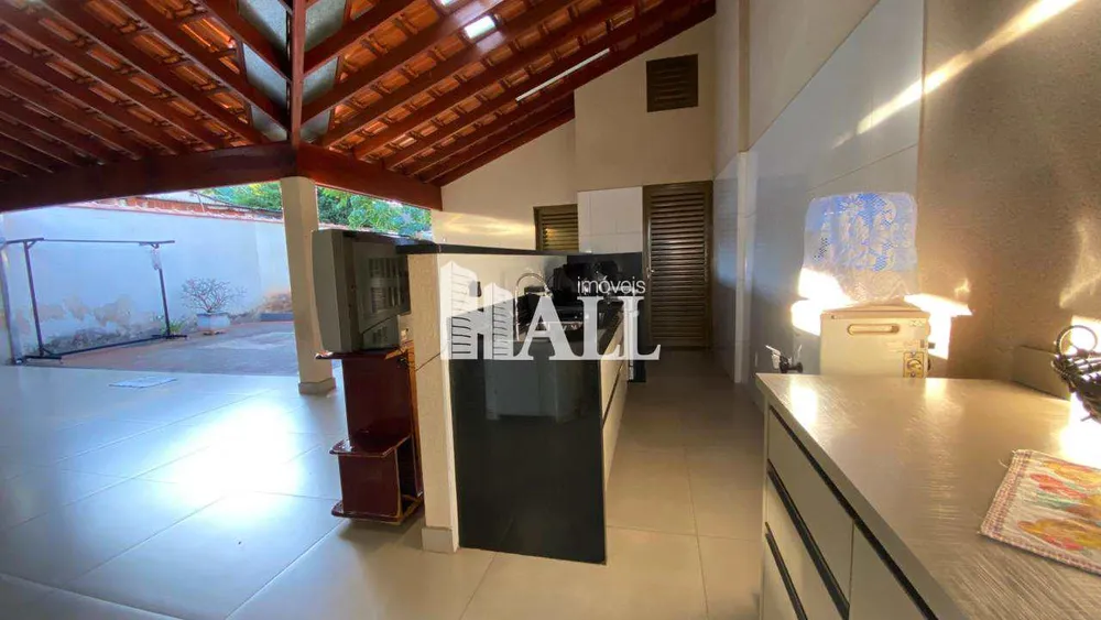 Casa, 3 quartos, 195 m² - Foto 2