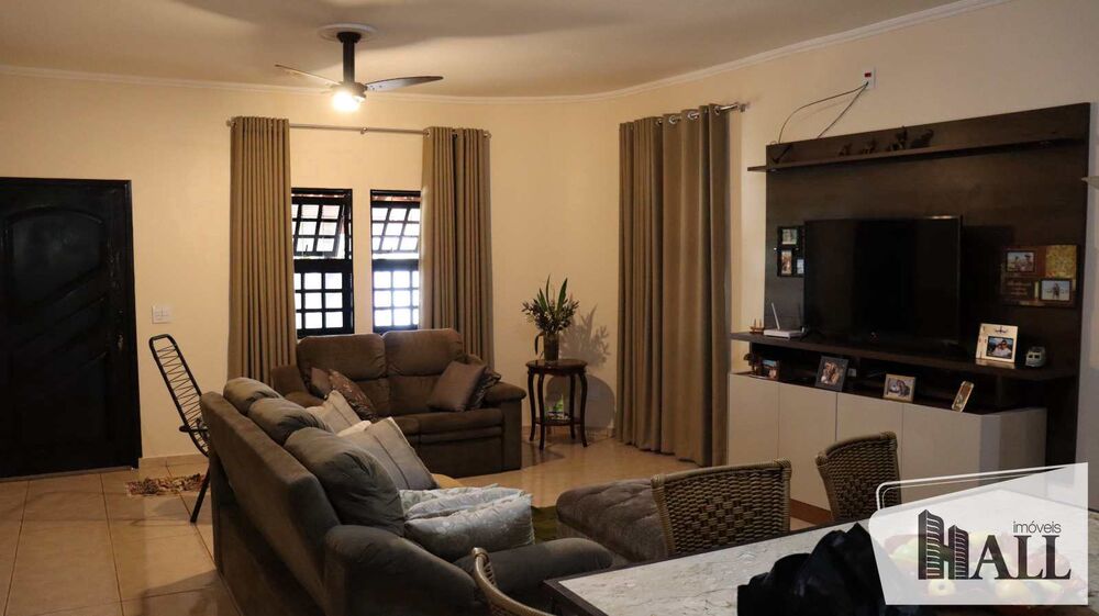 Casa, 3 quartos, 200 m² - Foto 2
