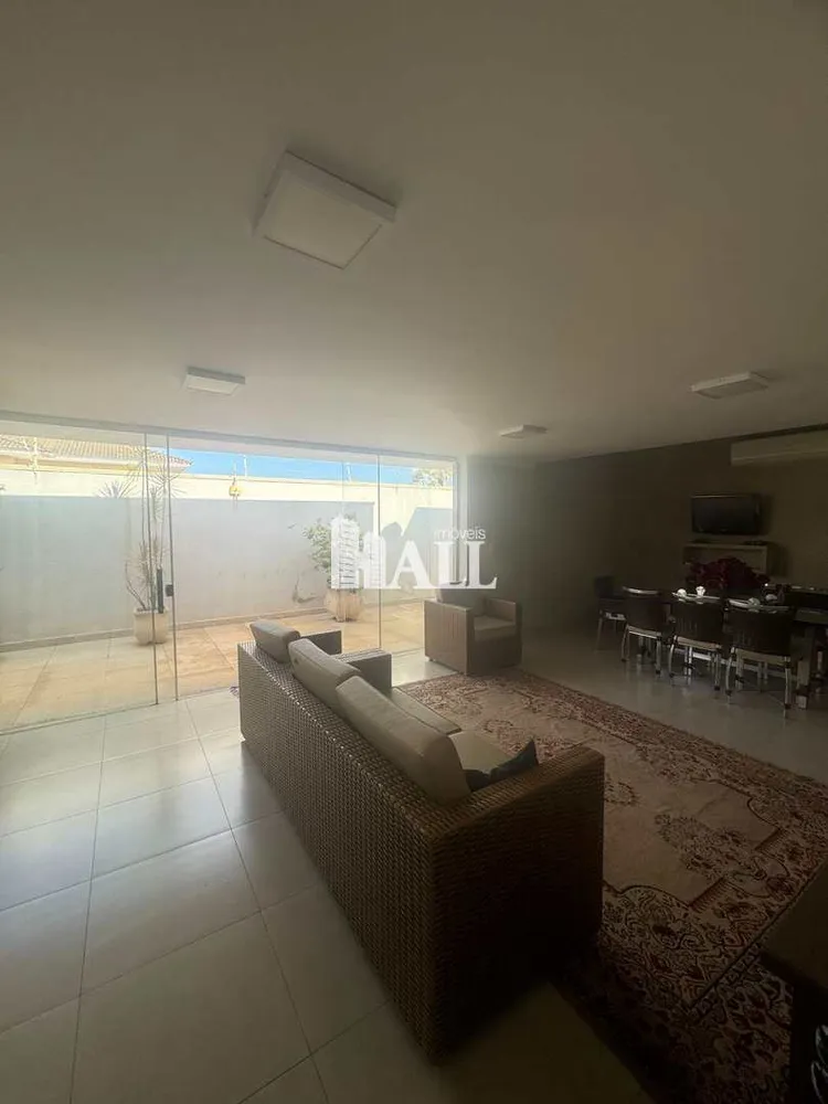 Casa, 4 quartos, 256 m² - Foto 2