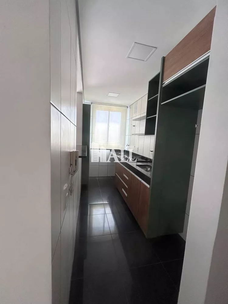 Apartamento à venda com 2 quartos, 47m² - Foto 4