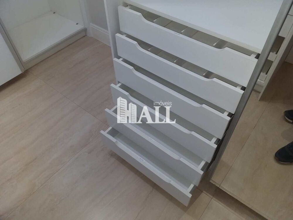 Apartamento à venda com 3 quartos, 157m² - Foto 3
