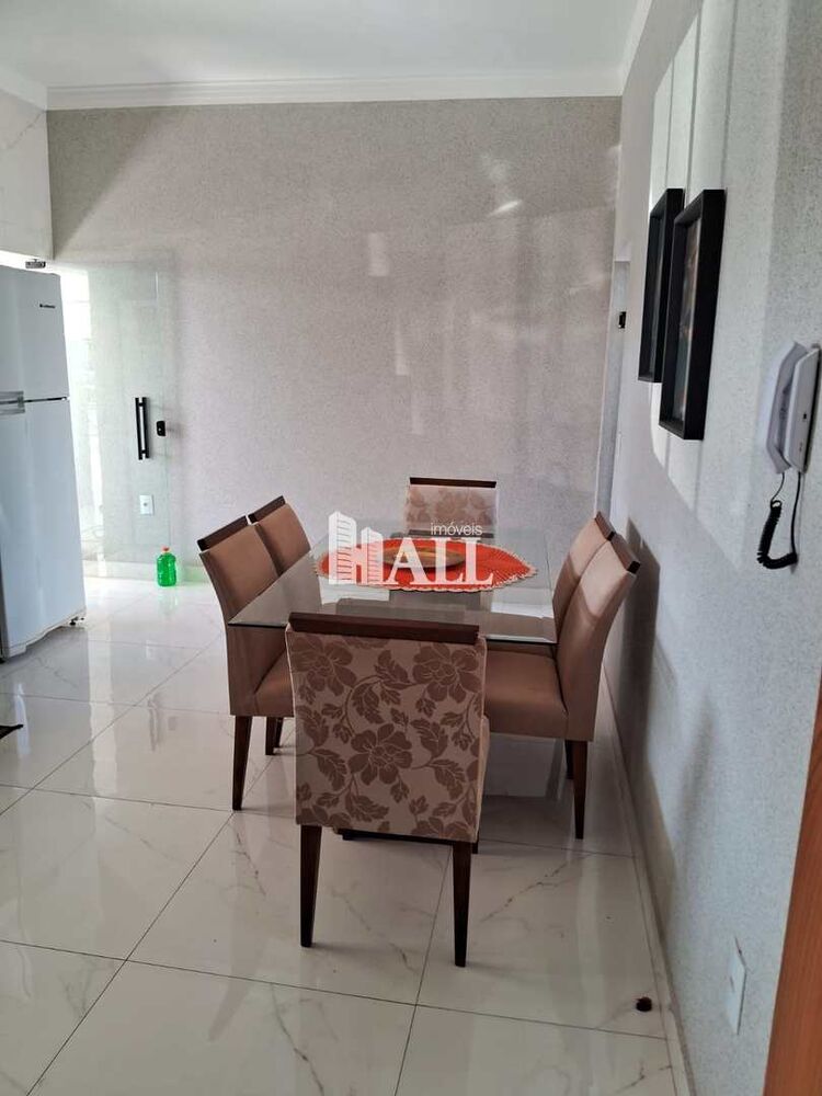 Casa à venda com 2 quartos, 130m² - Foto 11