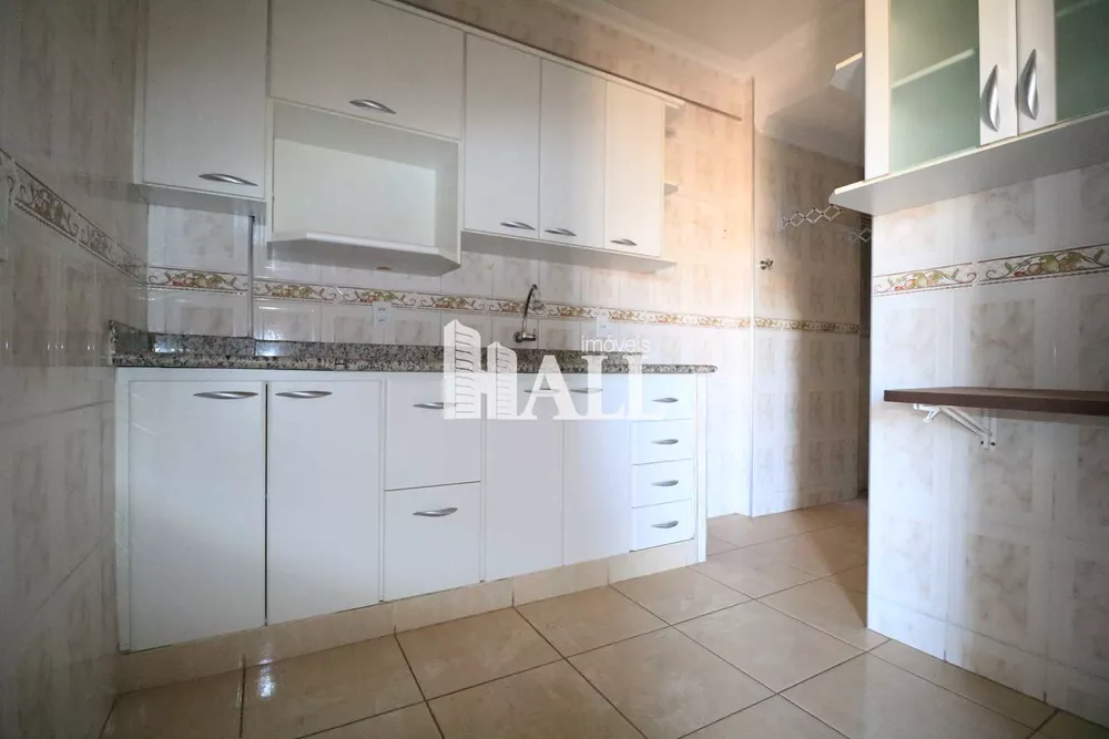 Apartamento à venda com 2 quartos, 64m² - Foto 4