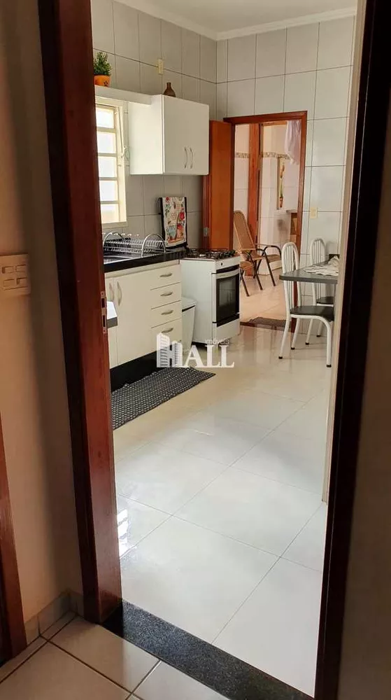 Casa à venda com 3 quartos, 154m² - Foto 3