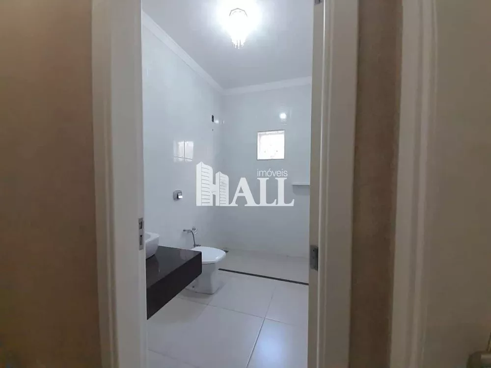 Casa à venda com 3 quartos, 212m² - Foto 4