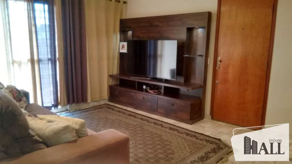 Apartamento à venda com 3 quartos, 110m² - Foto 1