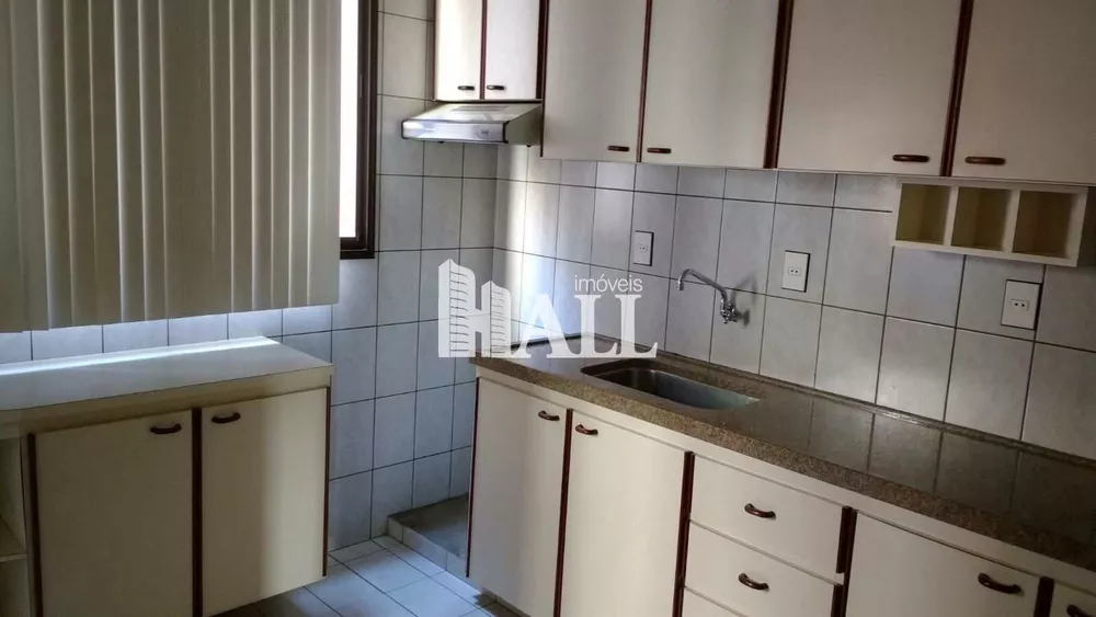 Apartamento à venda com 3 quartos, 90m² - Foto 2