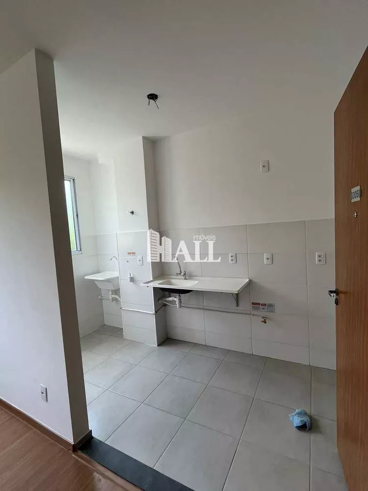 Apartamento à venda com 2 quartos, 50m² - Foto 2