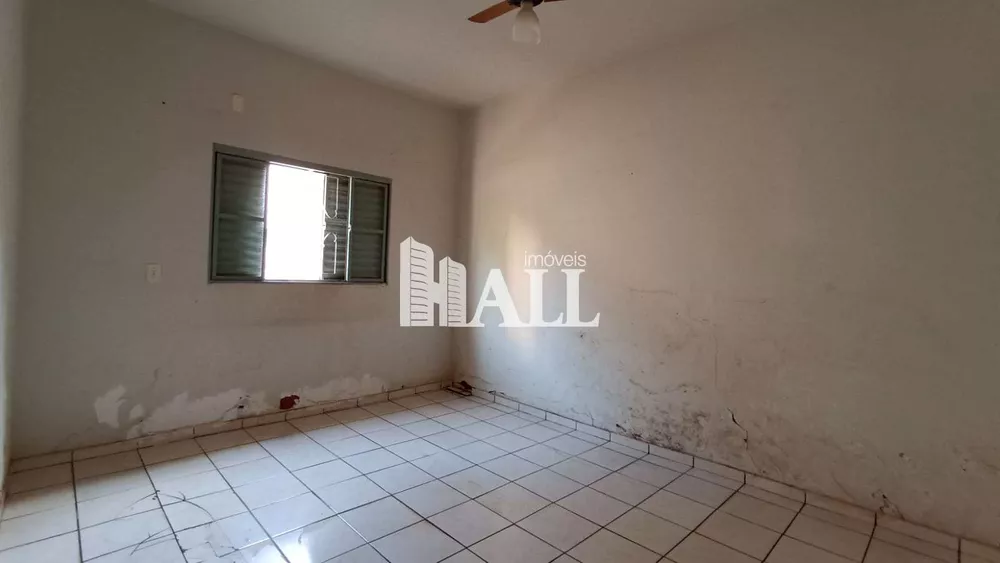 Casa à venda com 3 quartos, 360m² - Foto 1