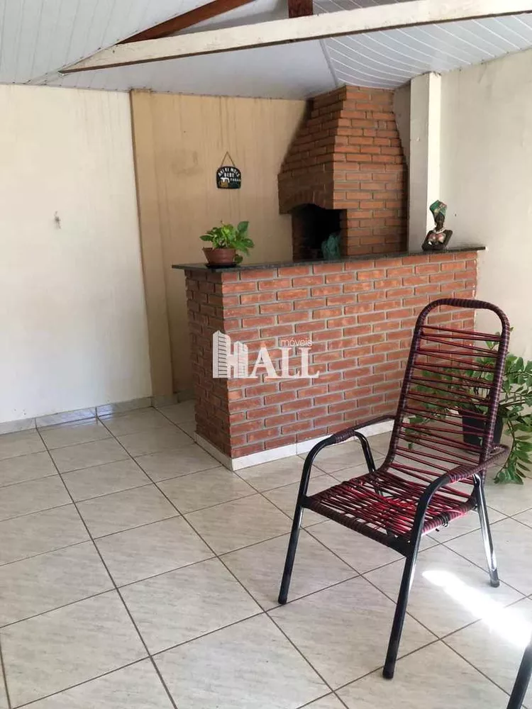 Casa à venda com 4 quartos, 175m² - Foto 2