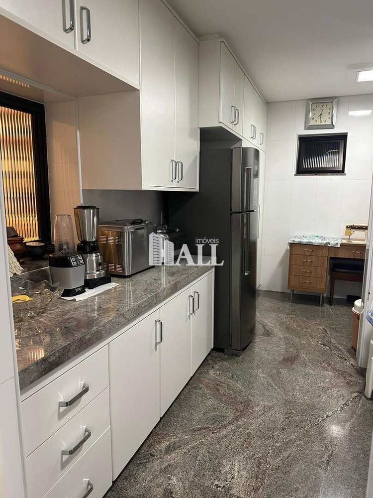 Apartamento, 3 quartos, 217 m² - Foto 1