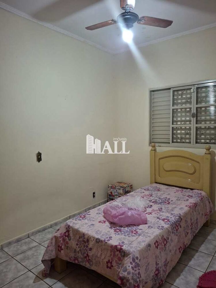 Casa à venda com 3 quartos, 144m² - Foto 3