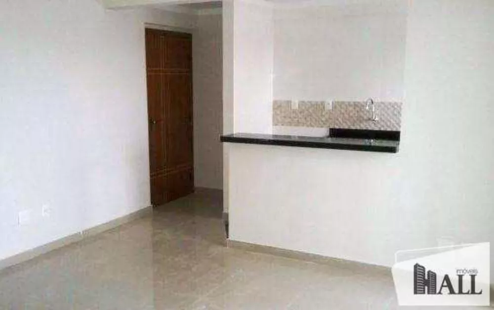 Apartamento à venda com 2 quartos, 70m² - Foto 1