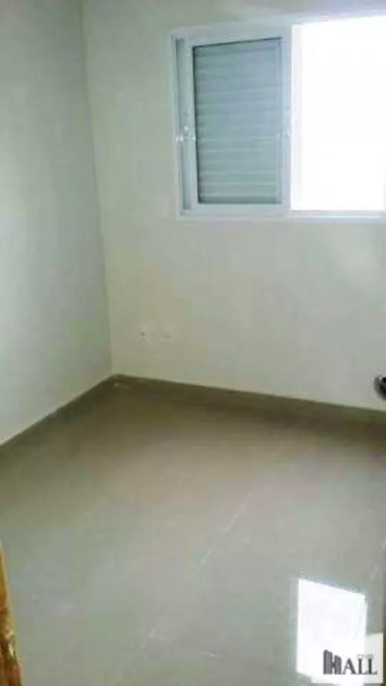 Apartamento à venda com 2 quartos, 70m² - Foto 3