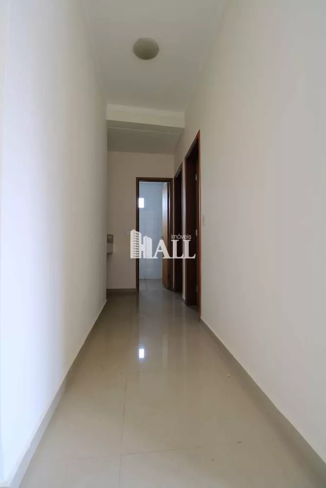 Apartamento à venda com 2 quartos, 67m² - Foto 4