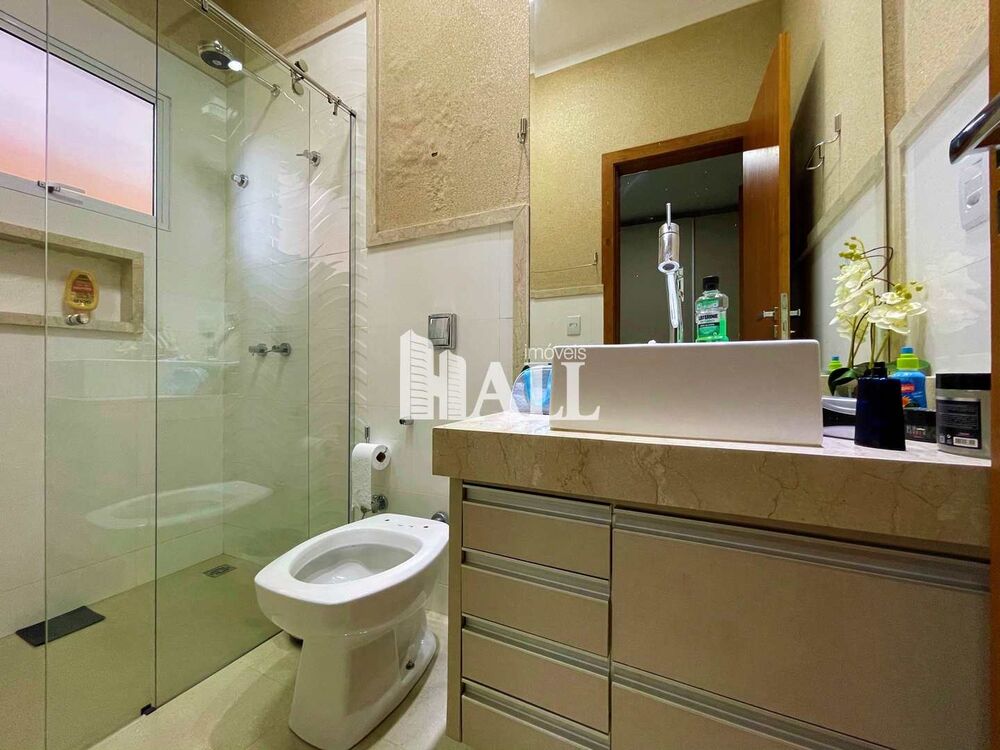 Casa de Condomínio à venda com 3 quartos, 270m² - Foto 2